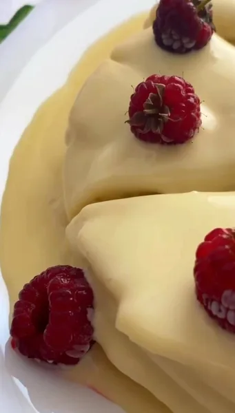 Шаг 12: Дайте торту пропитаться